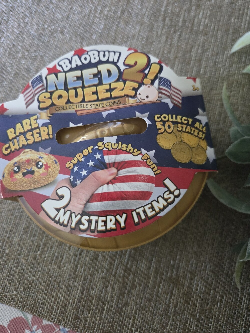Need 2 Squeeze! Gold Mystery Party Toy - - Picture 2 of 4